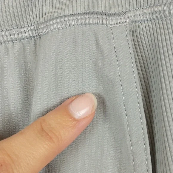 Lululemon Dance Studio Crop 25" Silver Drop 4 Mid Rise Pull On Drawstring - Picture 9 of 16